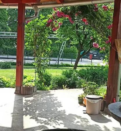 Kuca Za Odmor Ema Hébergement de vacances *