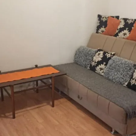 Kuca Za Odmor Ema Hébergement de vacances *